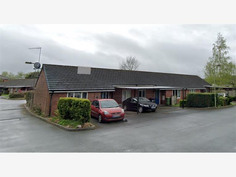 17 Harlech Court