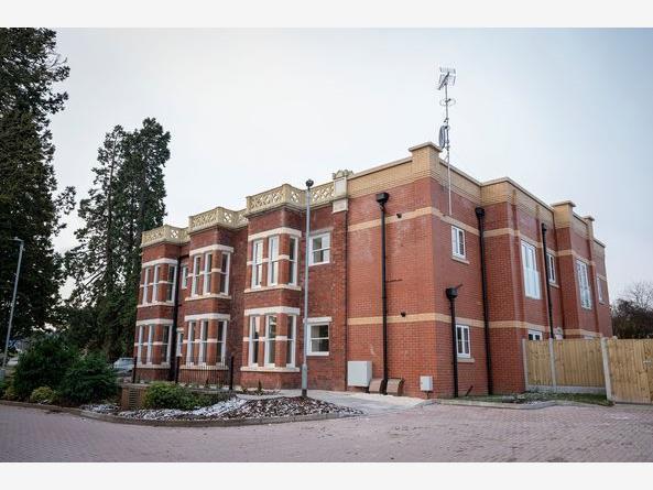29 Haybridge Hall Flats