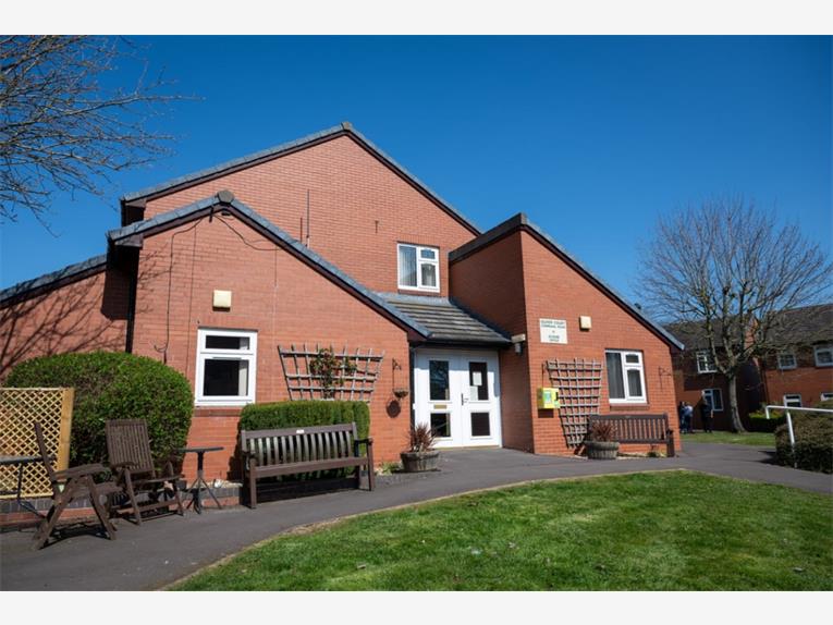 24 Oliver Court