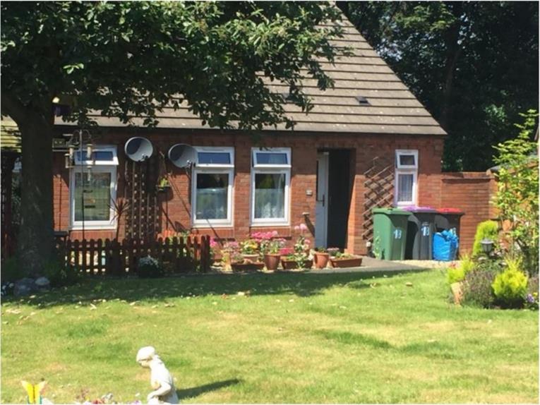 18 Hornbeam Close